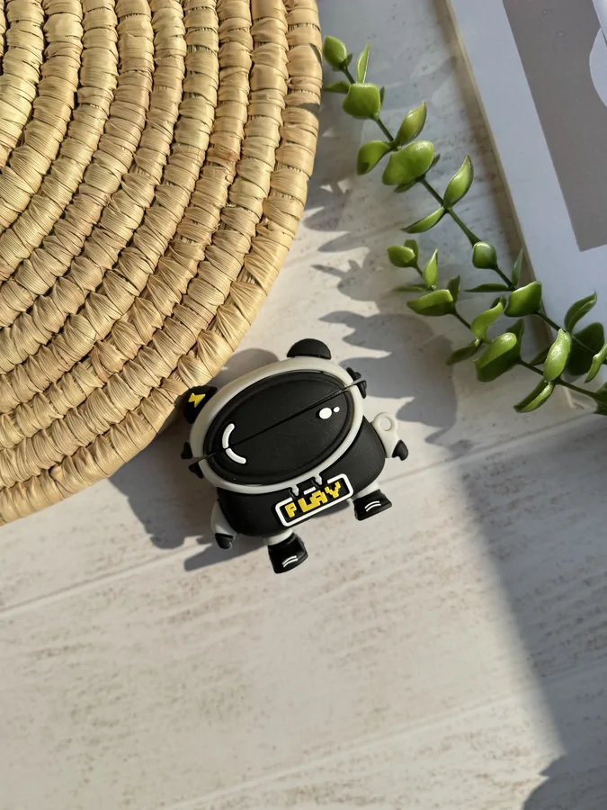 0c784b کاور ایرپاد سیلیکونی *Lightning Bear *Play