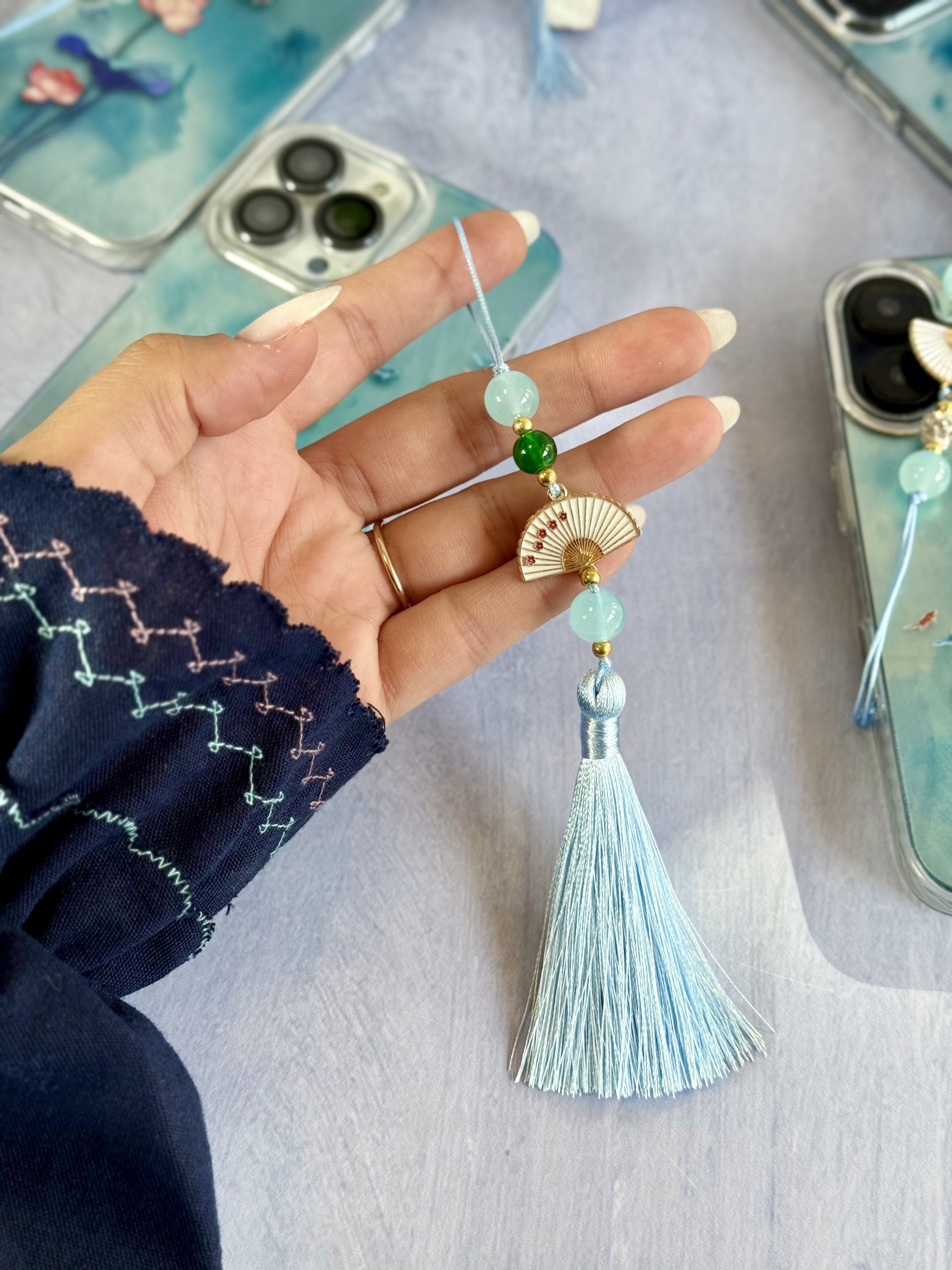 قاب نیلوفر آبی با آویز (کدC2123)