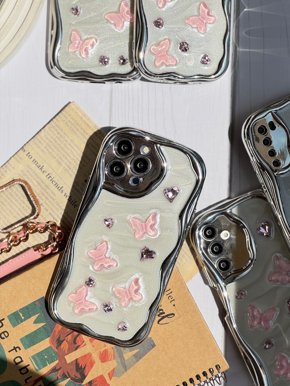 قاب کرومی پروانه و قلب صورتی آیفون و اندرویدی (کدC1825) - تصویر 4