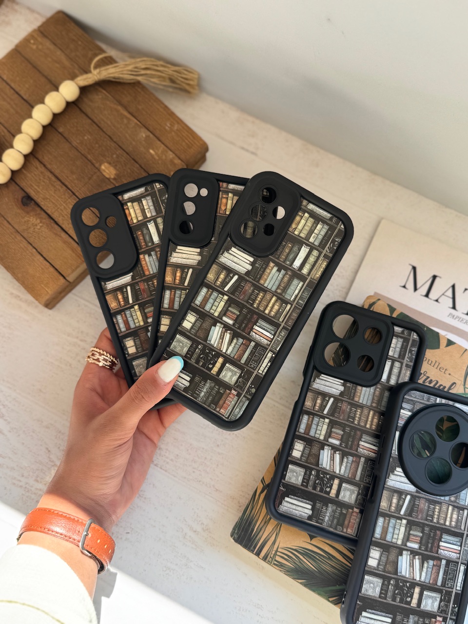 قاب Library آیفون ، سامسونگ ، شیائومی (کدC1982) - تصویر 3