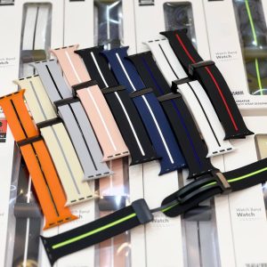 بند سیلیکونی اپل واچ با قفل مگنتی کلیپسی خط‌دار مناسب سایز 38 تا 49 میلی‌متر