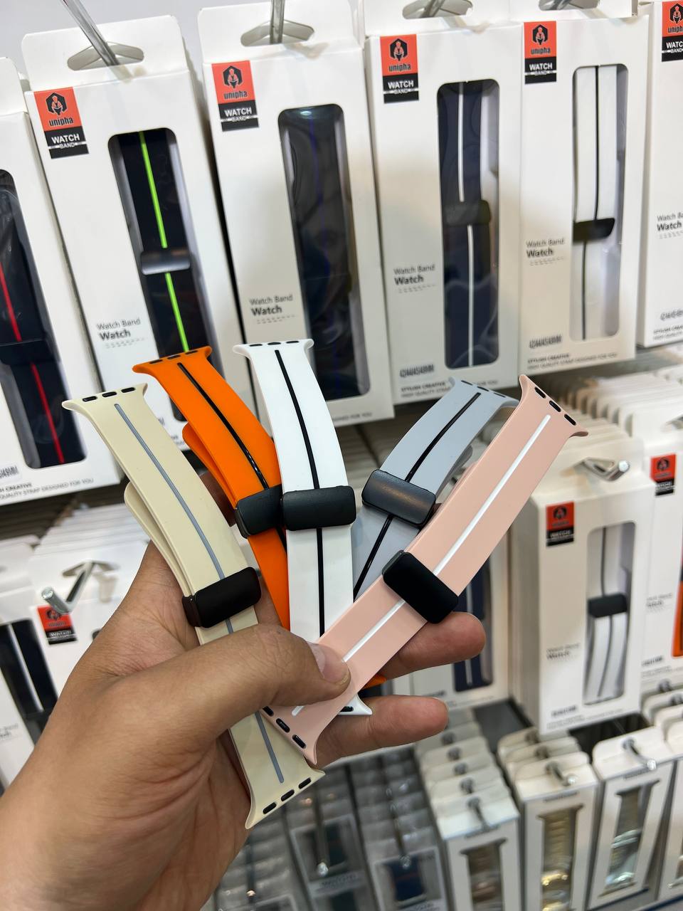 بند سیلیکونی اپل واچ با قفل مگنتی کلیپسی خطدار مناسب سایز 38 تا 49 میلیمتر