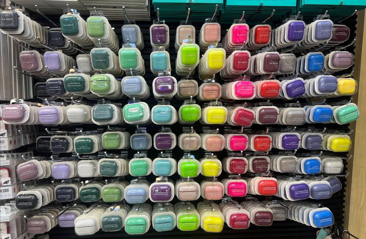 گارد سیلیکونی ایرپاد در 23 رنگ مناسب مدل AirPods 1/2 و Pro و AirPods 3 و AirPods 4